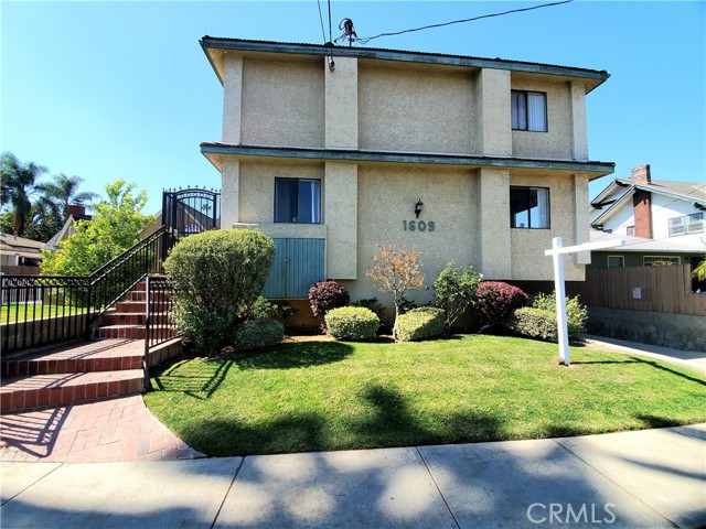 Detail Gallery Image 1 of 1 For 1609 S 4th St #A,  Alhambra,  CA 91803 - 3 Beds | 2/1 Baths