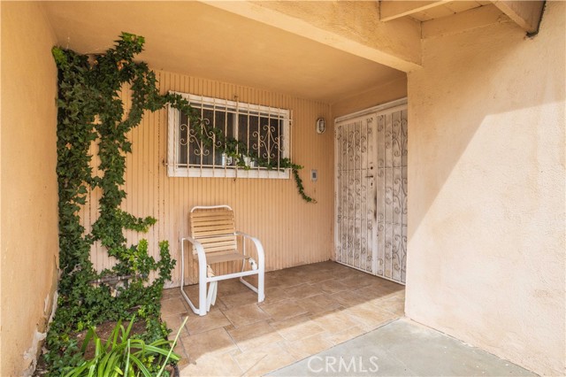 Detail Gallery Image 4 of 32 For 16643 Tuba, Granada Hills,  CA 91343 - 3 Beds | 2 Baths