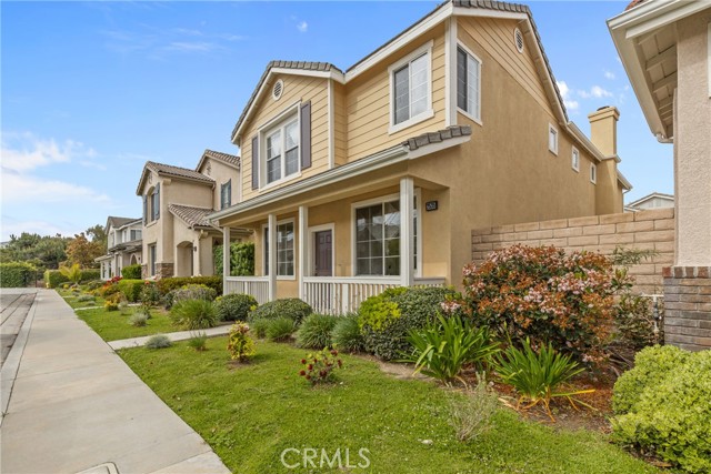 Detail Gallery Image 4 of 32 For 2535 Canterbury Ln, Simi Valley,  CA 93063 - 4 Beds | 2/1 Baths