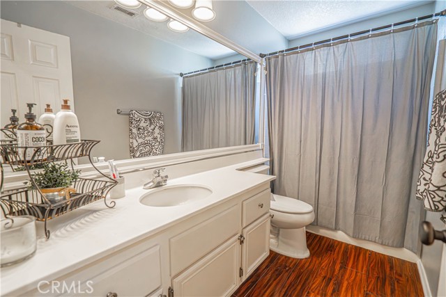 Detail Gallery Image 18 of 24 For 28533 Silverking Trl, Saugus,  CA 91390 - 4 Beds | 2/1 Baths