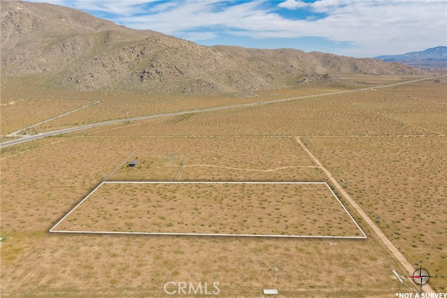 Detail Gallery Image 11 of 16 For 1 Las Piedras, Apple Valley,  CA 92308 - – Beds | – Baths