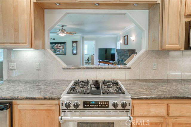 6060 Miners Ranch Road, Oroville CA: https://media.crmls.org/medias/d7fee4ad-5219-436f-93b0-cd1ce0bc249a.jpg