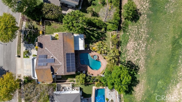 27093 Esward Drive, Calabasas CA: https://media.crmls.org/medias/d7ffd3b3-6c69-44be-8763-1245a62f1a9c.jpg