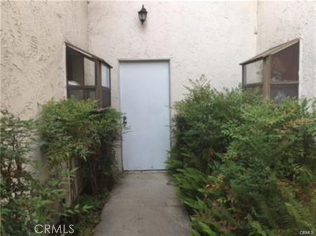 18411 HATTERAS, Tarzana CA: https://media.crmls.org/medias/d7ffde0d-ca25-4a7b-a9ff-bf7797e61c6a.jpg