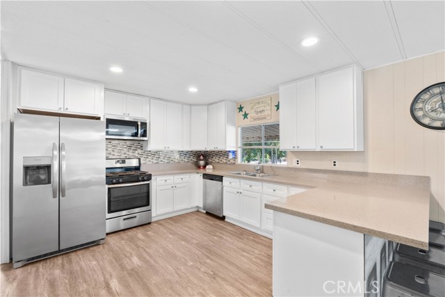 Detail Gallery Image 10 of 34 For 43422 Riley Cir, Hemet,  CA 92544 - 2 Beds | 2 Baths