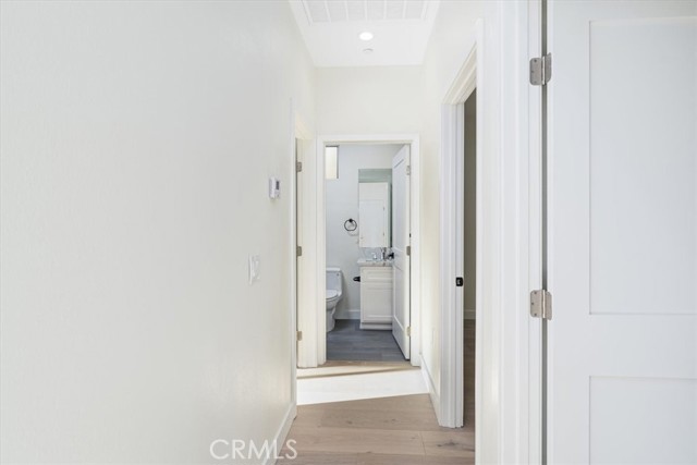 3722 Lomitas Drive, Los Angeles CA: https://media.crmls.org/medias/d80323c3-4339-42d3-9b93-52d0641852f3.jpg