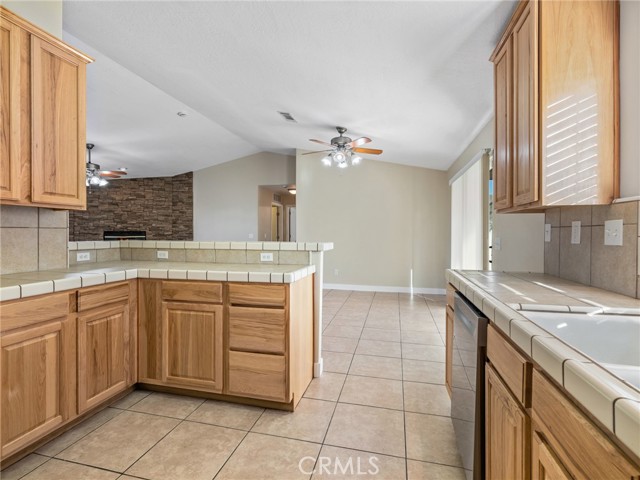 Detail Gallery Image 25 of 48 For 9230 Allegra Vista, Apple Valley,  CA 92308 - 4 Beds | 2 Baths