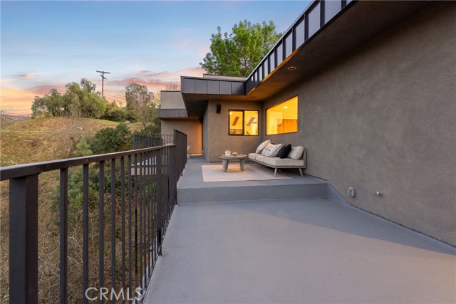Detail Gallery Image 60 of 62 For 3250 Coldwater Canyon Ave, Studio City,  CA 91604 - 4 Beds | 4 Baths