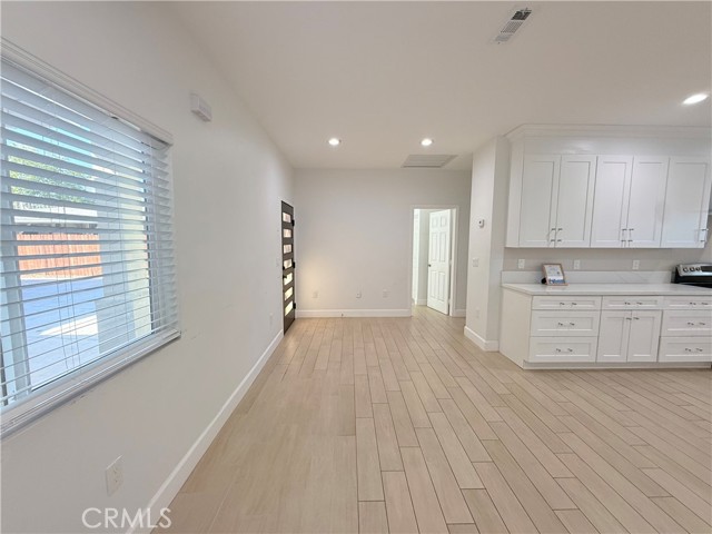 Detail Gallery Image 6 of 12 For 125 Orangewood, Colton,  CA 92324 - 3 Beds | 2 Baths