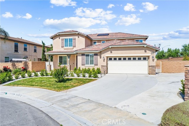 Detail Gallery Image 3 of 42 For 5305 Fulmer Ct, Jurupa Valley,  CA 91752 - 5 Beds | 4/1 Baths