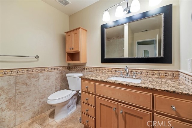 Detail Gallery Image 12 of 26 For 3676 Bartlett Ave., Oceanside,  CA 92057 - 2 Beds | 2 Baths