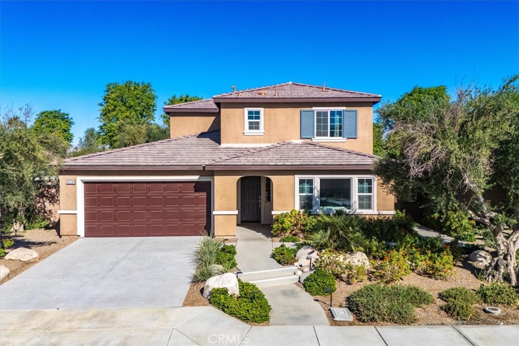 83536 Avenida Campanas