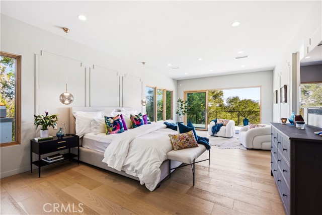 976 Ranch House, Westlake Village CA: https://media.crmls.org/medias/d80703fe-2d67-43cb-ad81-d51b65767d62.jpg