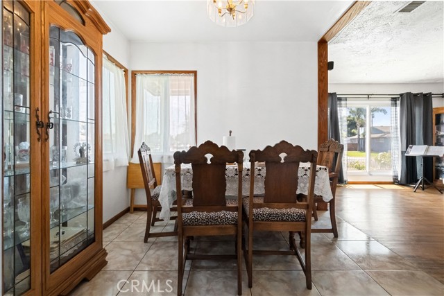 Detail Gallery Image 7 of 35 For 15343 Carfax Ave, Bellflower,  CA 90706 - 3 Beds | 2 Baths