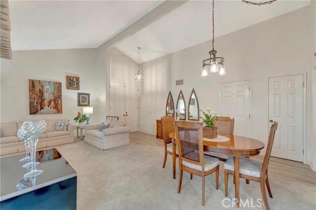 Detail Gallery Image 5 of 36 For 10685 Lynn Cir, Cypress,  CA 90630 - 3 Beds | 2 Baths