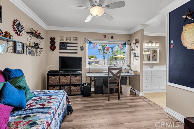 15725 Terraceview Court, Riverside CA: https://media.crmls.org/medias/d808aa9f-0d9f-4422-8c83-490d17120649.jpg