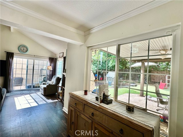 Detail Gallery Image 9 of 37 For 833 Windermere Rd, San Dimas,  CA 91773 - 4 Beds | 2/1 Baths