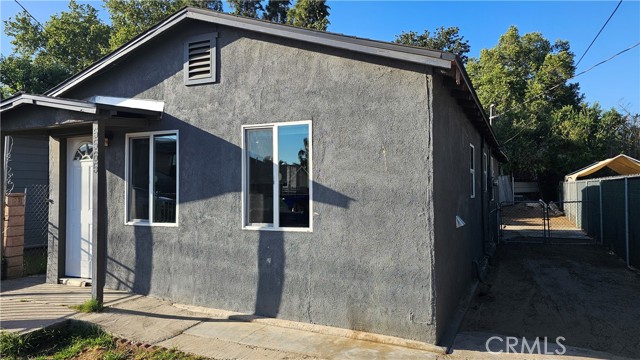 5565 34th Street, Jurupa Valley CA: https://media.crmls.org/medias/d80a6f86-7046-4fdd-b478-3a836e7cf1b0.jpg