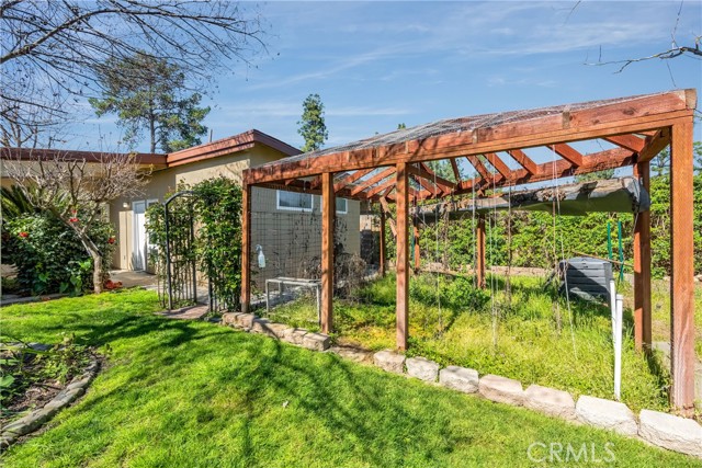 Detail Gallery Image 34 of 39 For 5694 N Winchester, Fresno,  CA 93704 - 3 Beds | 3 Baths