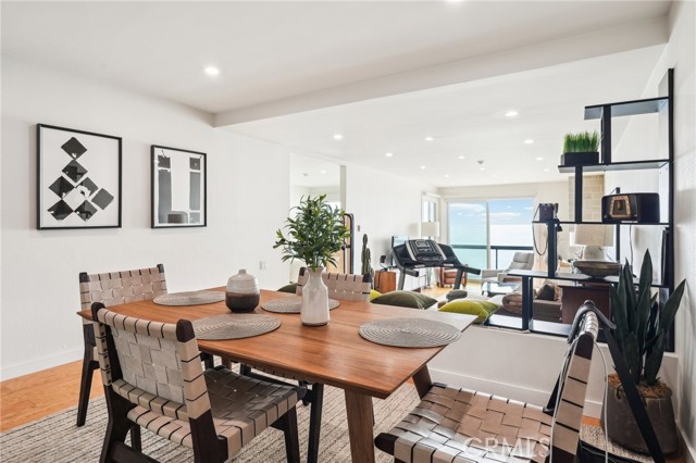 Detail Gallery Image 10 of 42 For 575 Esplanade #205,  Redondo Beach,  CA 90277 - 2 Beds | 2 Baths