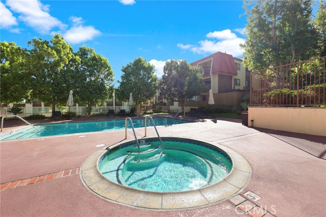 2501 Temple, 116 photo 18