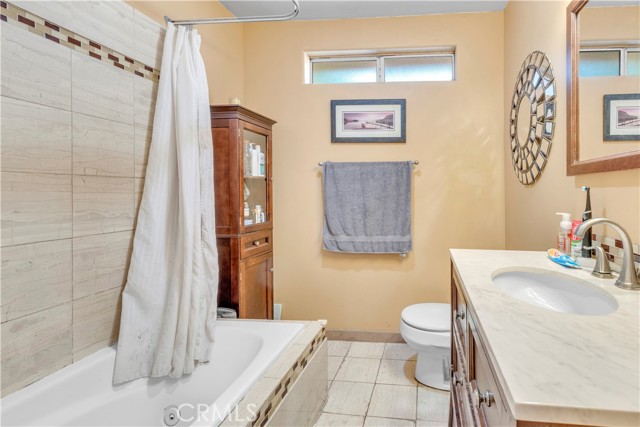 Detail Gallery Image 14 of 21 For 608 S Pacific Coast Highway, Redondo Beach,  CA 90277 - 2 Beds | 2 Baths