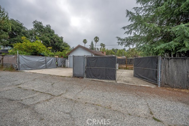 Detail Gallery Image 13 of 28 For 1243 Yosemite Dr, Los Angeles,  CA 90041 - 2 Beds | 1 Baths