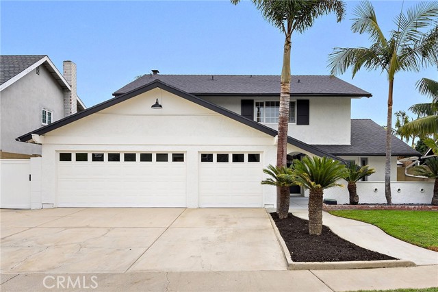 Detail Gallery Image 1 of 31 For 15762 Cromwell Cir, Westminster,  CA 92683 - 4 Beds | 3 Baths