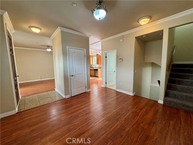 2418 Mohawk Street, Pasadena CA: https://media.crmls.org/medias/d80e582c-fb27-41b3-9df2-9bfc35d4195c.jpg