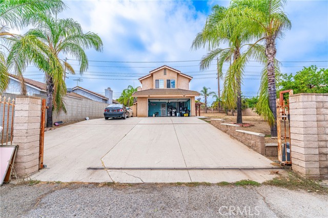 Detail Gallery Image 3 of 44 For 751 W Ontario Ave, Corona,  CA 92882 - 4 Beds | 2/1 Baths