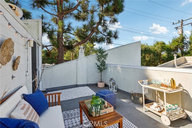 Detail Gallery Image 24 of 31 For 3101 5th St #3,  Santa Monica,  CA 90405 - 2 Beds | 1/1 Baths
