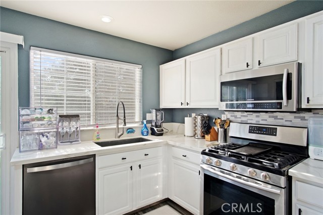 Detail Gallery Image 11 of 29 For 3749 Morningside Ave, Merced,  CA 95348 - 3 Beds | 2/1 Baths