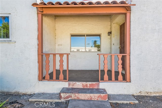 Detail Gallery Image 4 of 31 For 1602 W 81st St, Los Angeles,  CA 90047 - 2 Beds | 1 Baths