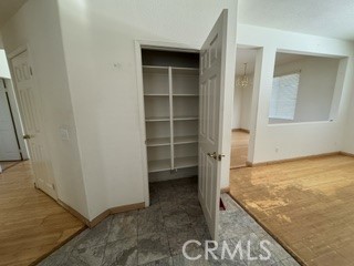 https://media.crmls.org/medias/d80f91f6-5dd3-4ab6-ac19-a6ce6e696a16.jpg?preset=X-Large