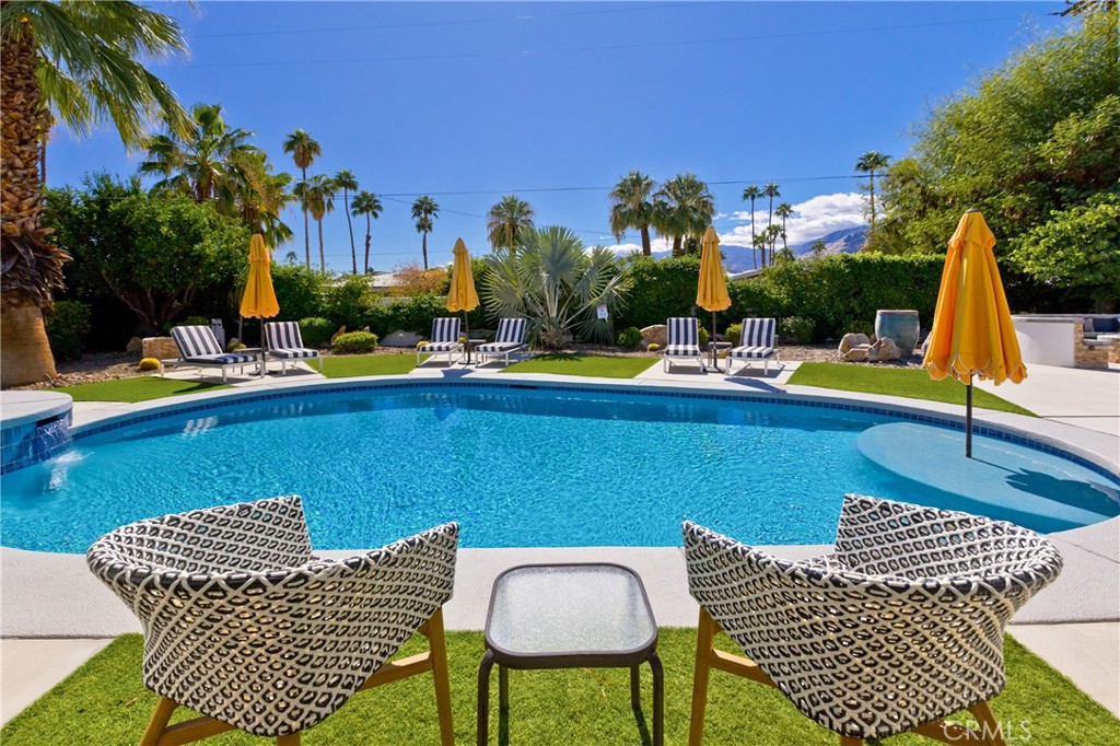 MLS #SB25247838 image #1