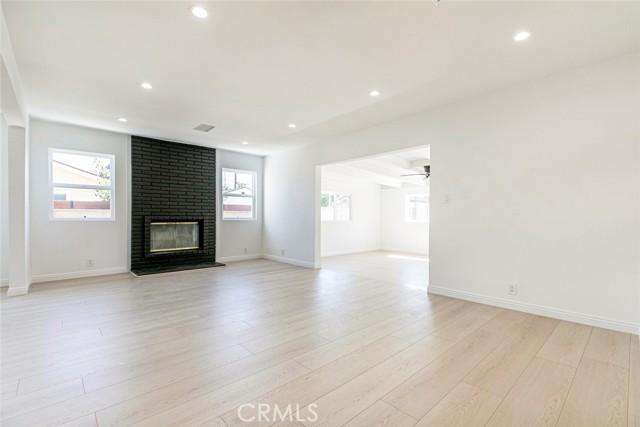 Detail Gallery Image 9 of 44 For 11127 Monogram Ave, Granada Hills,  CA 91344 - 3 Beds | 2 Baths