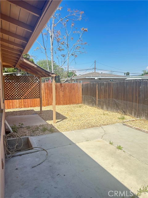 516 S Taylor S Street, Hemet CA: https://media.crmls.org/medias/d810b82d-68bb-474d-a6b4-83523fed5417.jpg