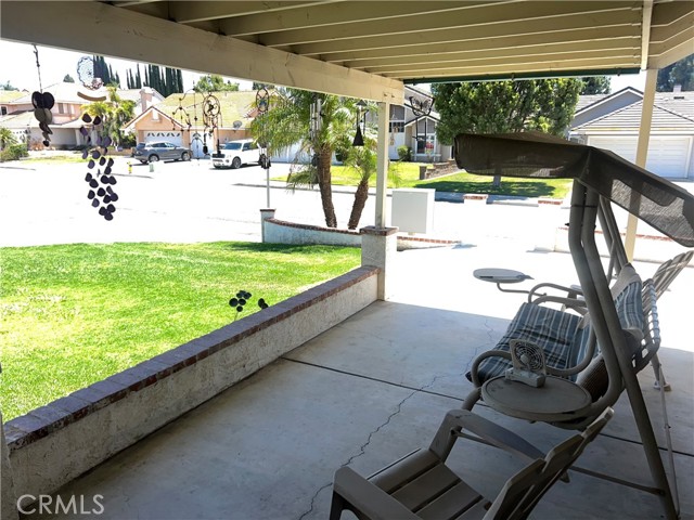8751 Rosebay Court, Riverside CA: https://media.crmls.org/medias/d810c06a-c394-43e0-9641-8988d0962720.jpg