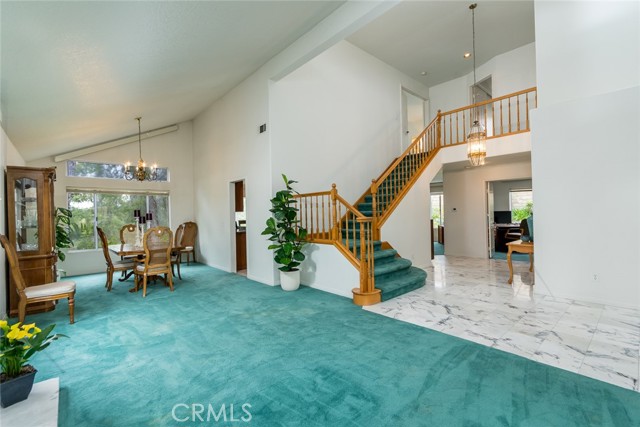 Detail Gallery Image 6 of 49 For 21714 Agajanian Ln, Saugus,  CA 91350 - 4 Beds | 3 Baths