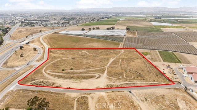 3920 S US Highway 101, Santa Maria CA: https://media.crmls.org/medias/d811b582-6f16-4c34-8bc6-80d984862f23.jpg