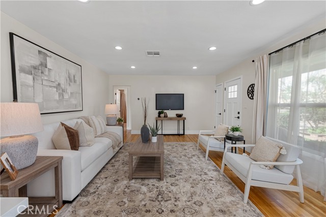 Detail Gallery Image 5 of 59 For 130 -132 S Lime St, Orange,  CA 92868 - – Beds | – Baths