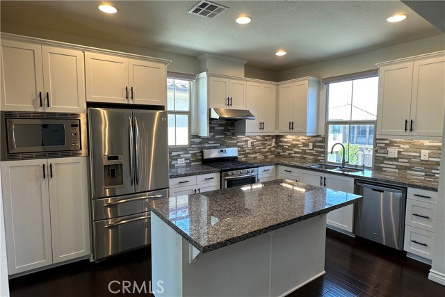 Detail Gallery Image 8 of 23 For 136 Borrego, Irvine,  CA 92618 - 3 Beds | 3 Baths