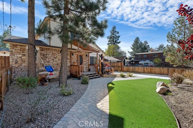 Detail Gallery Image 3 of 48 For 1308 Midway Bld, Big Bear City,  CA 92314 - 3 Beds | 2 Baths