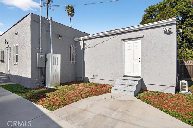 Detail Gallery Image 24 of 26 For 8734 Dalton, Los Angeles,  CA 90047 - 3 Beds | 2 Baths