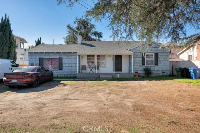 Detail Gallery Image 2 of 3 For 8541 Ventura Canyon Ave, Panorama City,  CA 91402 - 2 Beds | 1 Baths