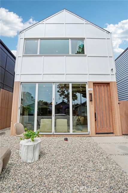 Image 60 of 66 For 647 Navy Street