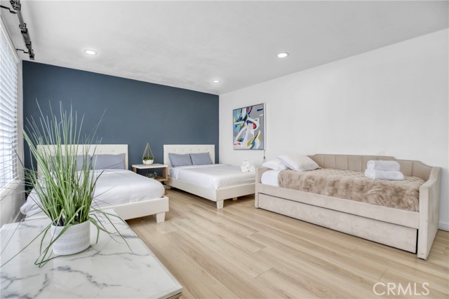 Image 18 of 29 For 1158 Ivescrest Avenue
