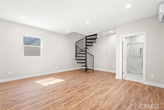 Detail Gallery Image 2 of 30 For 145 E 36th Pl #1/4,  Los Angeles,  CA 90011 - 2 Beds | 1 Baths