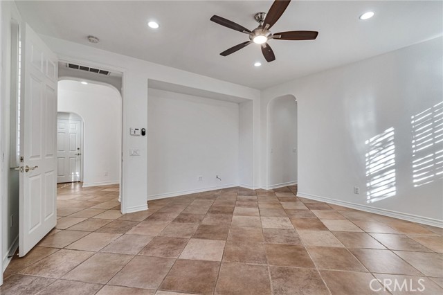 Detail Gallery Image 27 of 75 For 26839 Pinehurst Dr, Valencia,  CA 91355 - 3 Beds | 3 Baths