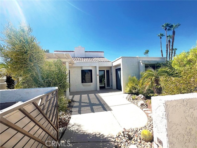 Detail Gallery Image 4 of 34 For 737 Inverness Dr, Rancho Mirage,  CA 92270 - 2 Beds | 2 Baths